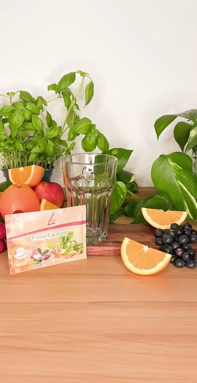 Стакан PowerCocktail с фруктами
